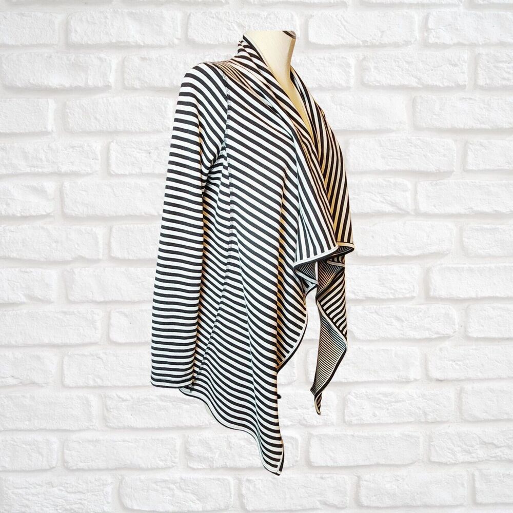 Womens Size S Black/White Striped Waterfall Open Front Cardigan Boho Casual Fun - Picture 2 of 4